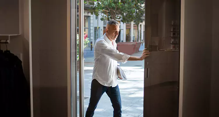 Track Cleaning and Repair for Stuck Doors in Ocoee, FL